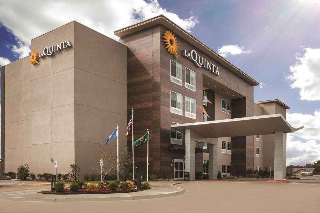 La Quinta By Wyndham Джеймстаун Екстериор снимка
